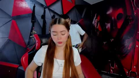 Snapshot of hana_and_zeta chatting on January 6, 12:20 pm Hana and Zeta online show from January 6, 12:20 pm