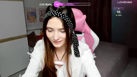 Hana online show from December 3, 1:42 pm