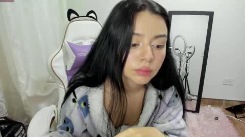 Hana Garcia online show from May 15, 11:45 pm