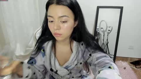 Hana Garcia online show from May 16, 12:18 am