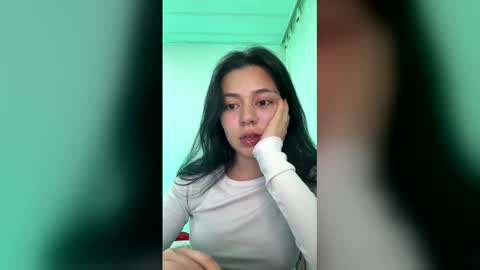 Hana Garcia online show from May 17, 2:09 am