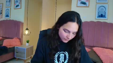 hanabie_ online show from March 10, 3:11 am