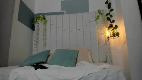 hanah_gray online show from December 23, 11:08 am