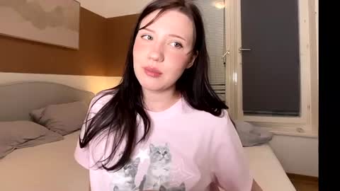 hanahwoods online show from June 13, 2:31 am