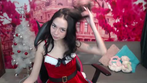 Snapshot of hanaku_8 chatting on December 15, 5:20 pm Hanaku online show from December 15, 5:20 pm