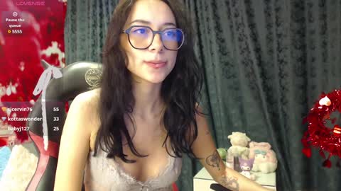 Snapshot of hanaku_8 chatting on December 30, 5:13 pm Hanaku online show from December 30, 5:13 pm