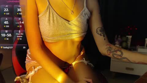 Snapshot of hanaku_8 chatting on January 23, 5:10 pm Hanaku online show from January 23, 5:10 pm