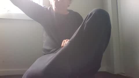 hand_ball_32 online show from March 17, 2:38 am