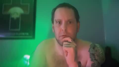 Snapshot of hand_banana_420 chatting on October 8, 3:04 am hand_banana_420 online show from October 8, 3:04 am