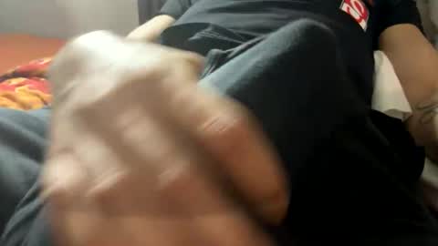Snapshot of hands0nc chatting on February 23, 10:51 pm PHHands0nC online show from February 23, 10:51 pm