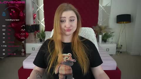 Snapshot of handsome_d_ chatting on February 27, 9:47 pm Dayana online show from February 27, 9:47 pm