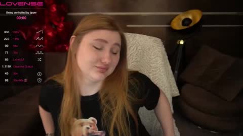 Snapshot of handsome_d_ chatting on March 9, 4:27 am Dayana online show from March 9, 4:27 am