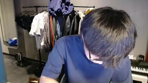 handsome_mannn online show from January 8, 11:40 pm