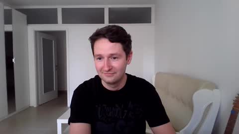 Snapshot of handsome_sasha chatting on March 6, 10:23 am Sasha online show from March 6, 10:23 am