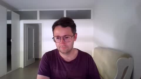 Snapshot of handsome_sasha chatting on June 9, 12:06 pm Sasha online show from June 9, 12:06 pm