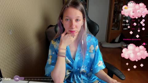 Snapshot of handsome_whale chatting on December 30, 3:25 am Mila online show from December 30, 3:25 am