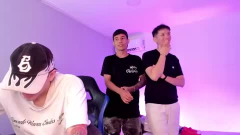 leonardfarrucknick and otis online show from June 19, 12:53 pm