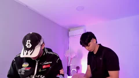 leonardfarrucknick and otis online show from June 20, 1:03 pm