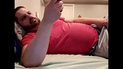 Snapshot of handsomedaddy198924 chatting on June 10, 7:13 pm Handsomedaddy198923 online show from June 10, 7:13 pm