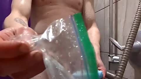 handsomerob42 online show from March 10, 8:41 am