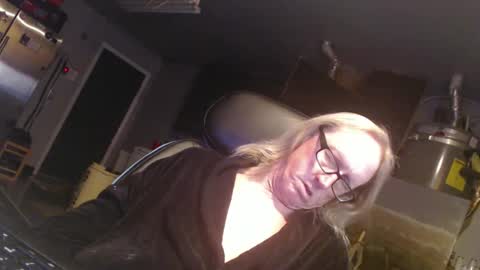 Handystudman online show from January 25, 5:08 pm