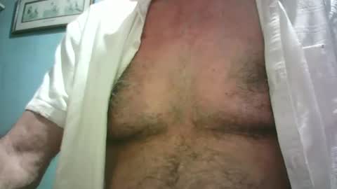 Snapshot of handymanforyou177322 chatting on December 14, 12:05 am handymanforyou177322 online show from December 14, 12:05 am