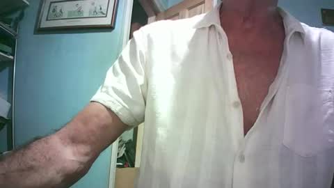 Snapshot of handymanforyou177322 chatting on January 14, 1:00 am handymanforyou177322 online show from January 14, 1:00 am