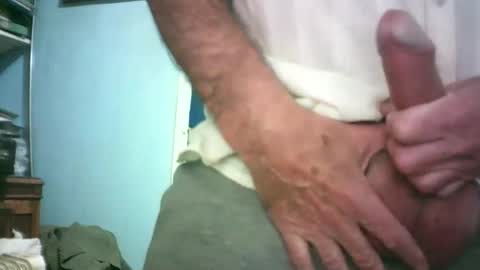 Snapshot of handymanforyou177322 chatting on January 31, 10:52 pm handymanforyou177322 online show from January 31, 10:52 pm