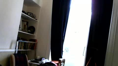 Snapshot of handz2 chatting on December 13, 11:45 am handz2 online show from December 13, 11:45 am