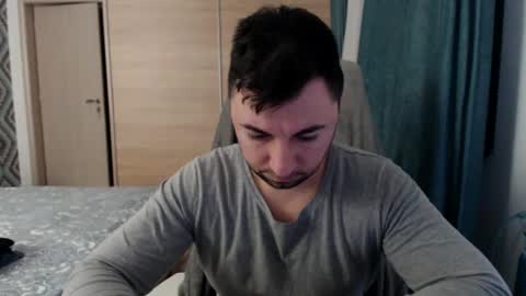 Snapshot of hankmalone chatting on January 7, 3:24 am HankMalone online show from January 7, 3:24 am