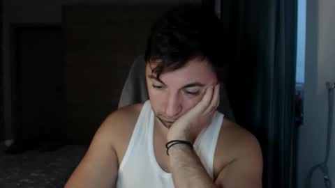 Snapshot of hankmalone chatting on October 28, 4:49 am HankMalone online show from October 28, 4:49 am