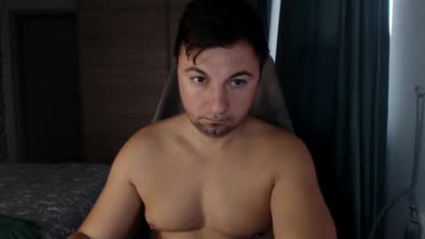 Snapshot of hankmalone chatting on October 31, 4:57 am HankMalone online show from October 31, 4:57 am