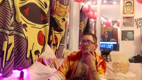 Snapshot of hankrams chatting on January 3, 2:21 am hank rams online show from January 3, 2:21 am