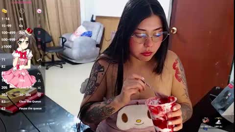 Snapshot of hanna__11_ chatting on November 18, 11:37 pm Hanna online show from November 18, 11:37 pm