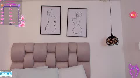 hanna__evans_ online show from November 2, 12:07 pm