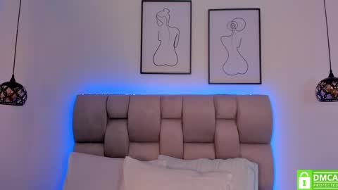 hanna__evans_ online show from April 27, 11:52 am
