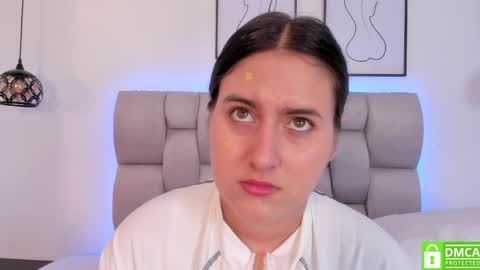 hanna__evans_ online show from May 14, 11:28 am