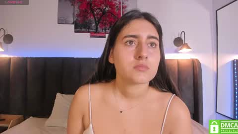 hanna__evans_ online show from July 13, 12:30 pm