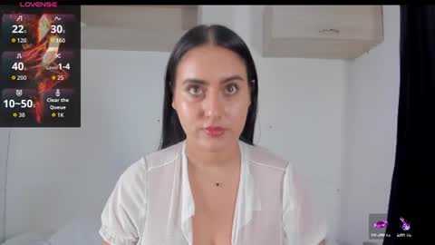 hanna__evans_ online show from July 29, 1:09 pm