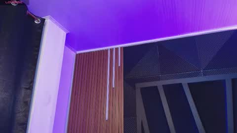 HANNA BECKER online show from February 19, 11:28 am