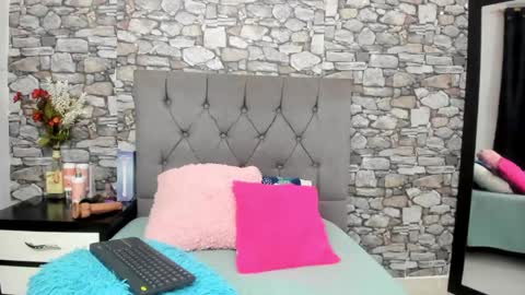 Hanna online show from December 5, 2:31 am