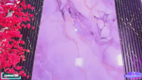 Snapshot of hanna_evanns_ chatting on May 15, 8:38 pm Hanna online show from May 15, 8:38 pm