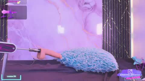 Snapshot of hanna_evanns_ chatting on June 11, 12:32 am Hanna online show from June 11, 12:32 am