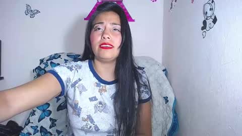 Snapshot of hanna_girl21 chatting on February 21, 4:51 am HANNA online show from February 21, 4:51 am