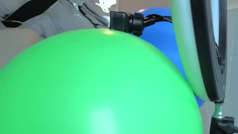 Snapshot of hanna_goldenst chatting on December 19, 11:39 am hanna_goldenst online show from December 19, 11:39 am