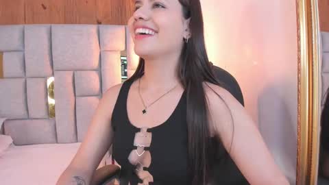 hanna_gomeez online show from October 28, 7:38 pm