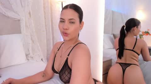 Snapshot of hanna_gomeez chatting on May 28, 8:28 pm hanna_gomeez online show from May 28, 8:28 pm