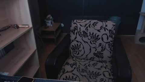 hanna_ha online show from June 21, 8:00 pm
