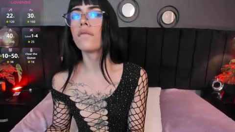 Snapshot of hanna_mitsury chatting on June 3, 2:33 pm Hanna online show from June 3, 2:33 pm