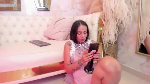 EVA online show from March 8, 2:54 pm